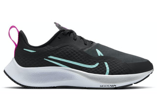 Nike Women's Air Zoom Pegasus 37 Shield Running Shoes Black Size 10.5 B Medium