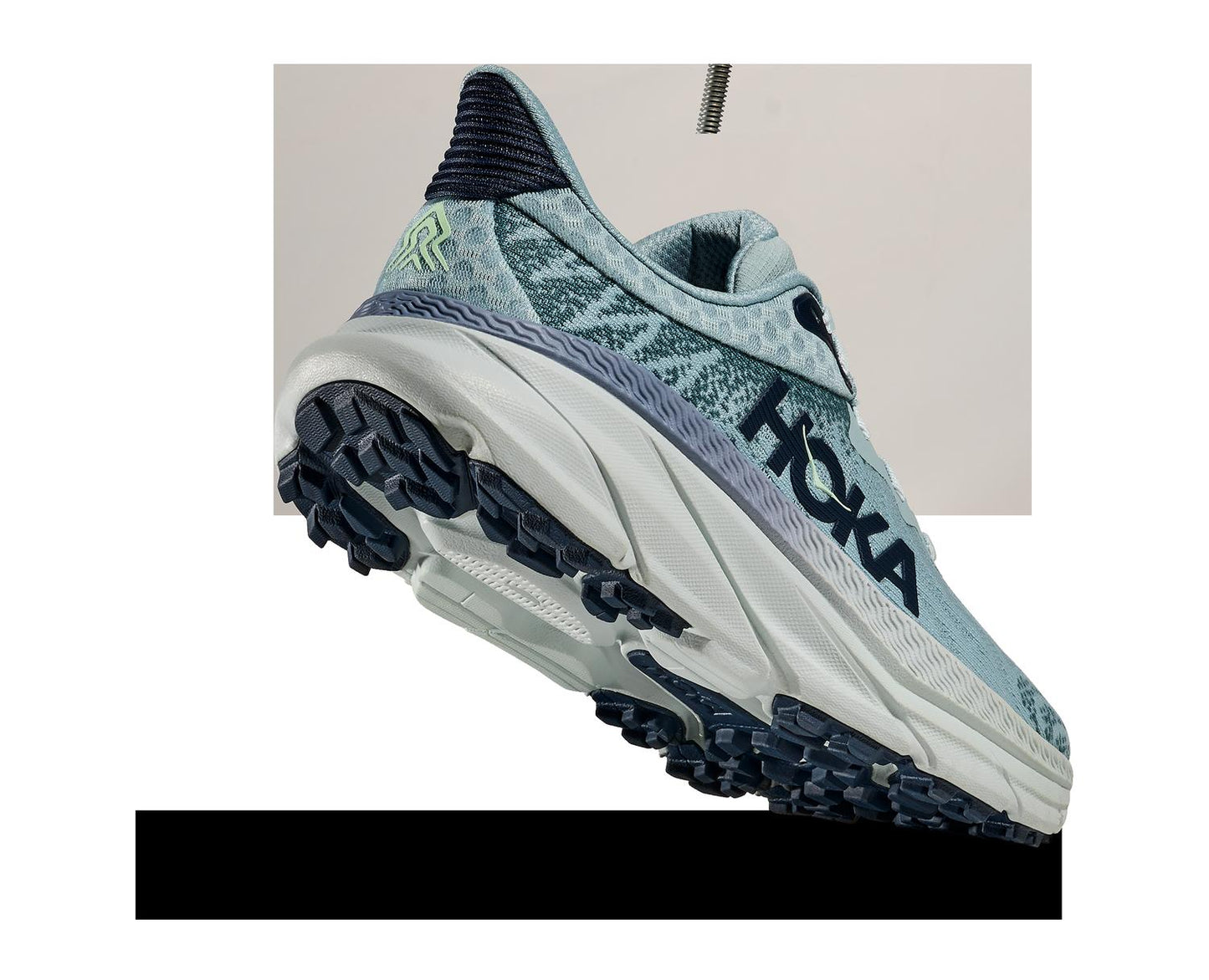 Hoka - Women's Challenger V7