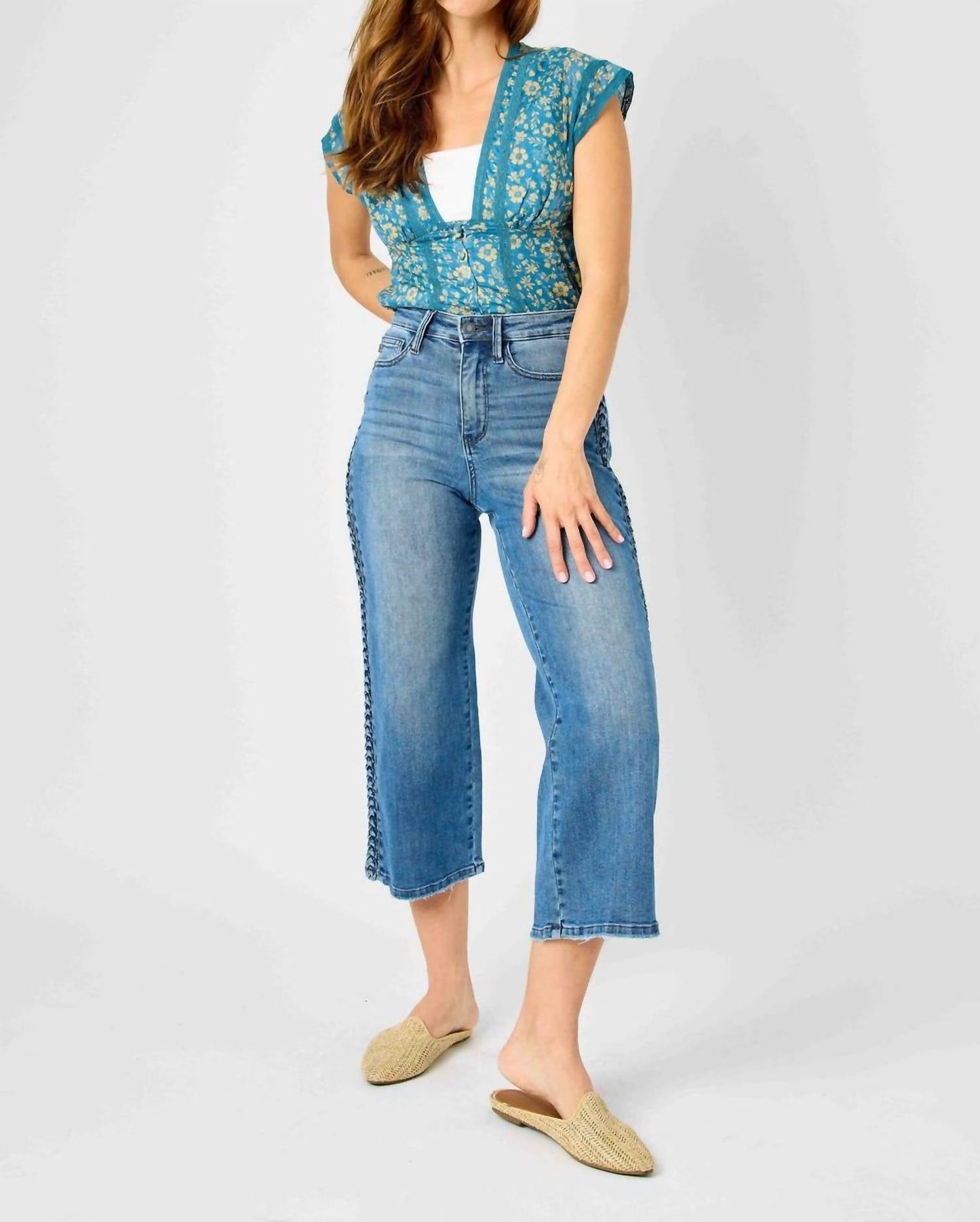 Judy Blue - Braid Ss Detail Crop Wide Jeans