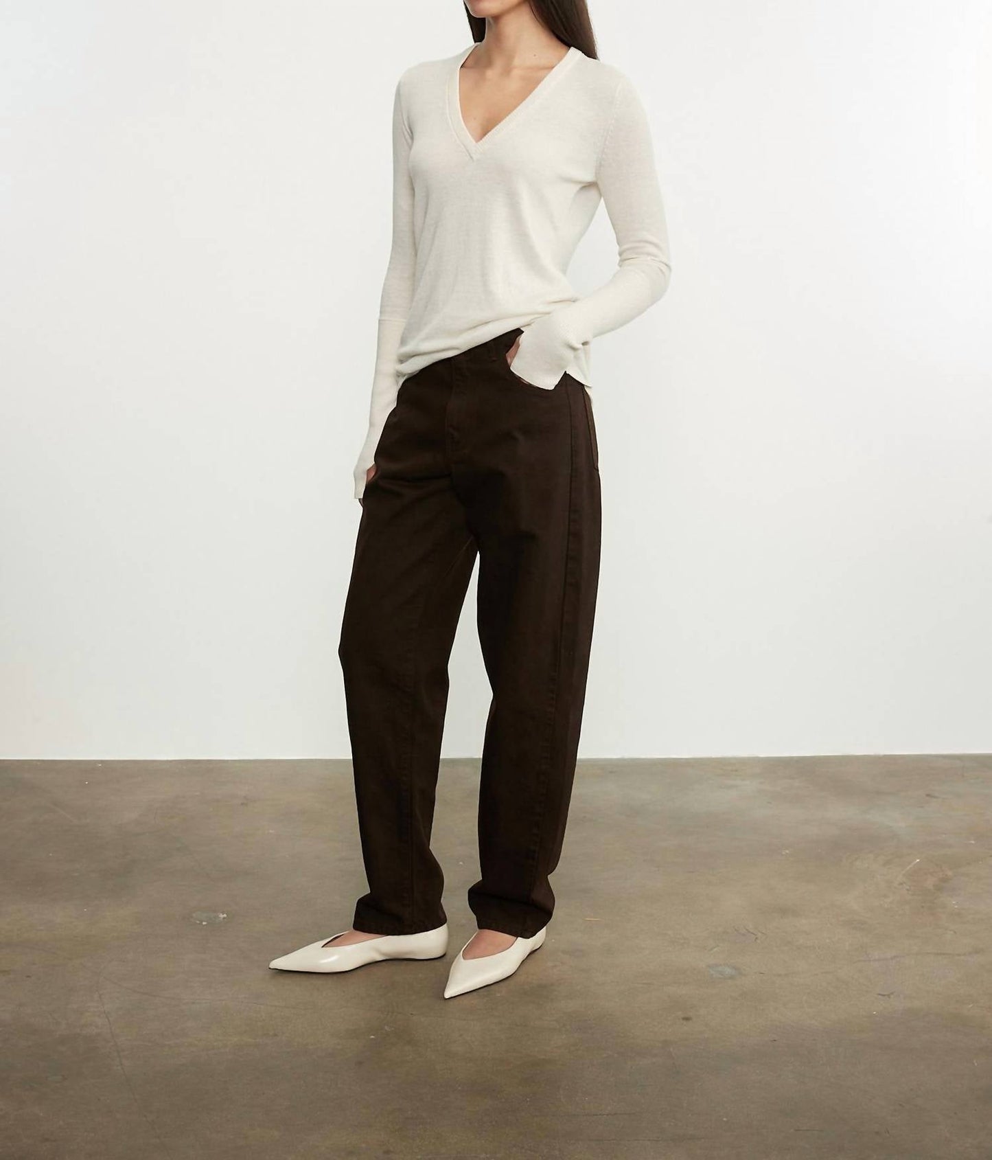 Enza Costa - FINE CASHMERE KNITTED V-NECK SWEATER