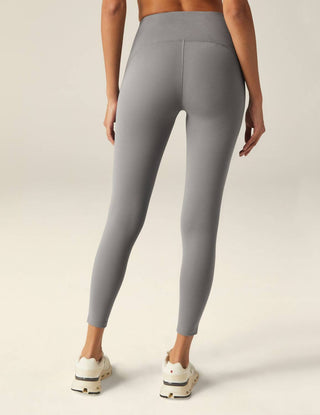 Além do Yoga - Legging Midi Powerbeyond Strive