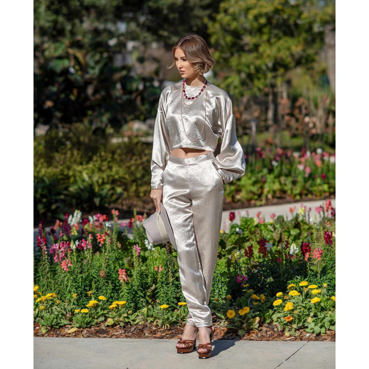 Top curto bege Sophie – Top curto chique feminino