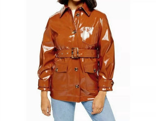 Topshop - Casaco com cinto e verniz de alto brilho