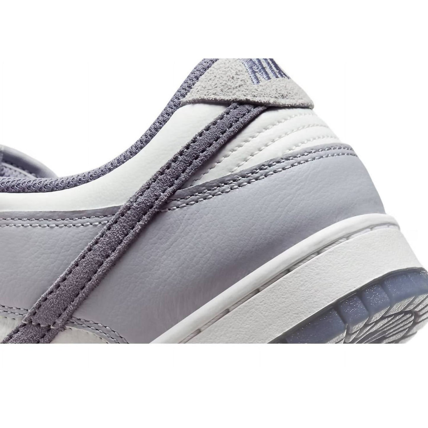 Nike - Men's Nike Dunk Low Retro SE Sneaker
