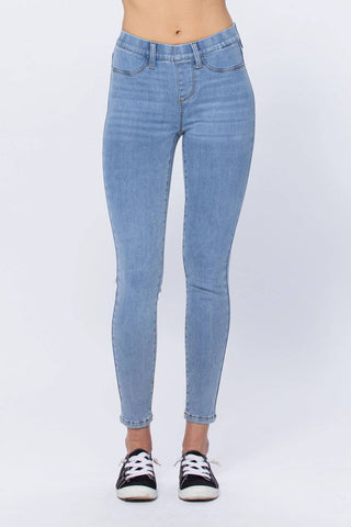 Judy Blue - Calça Jeans Skinny com Cintura Elástica
