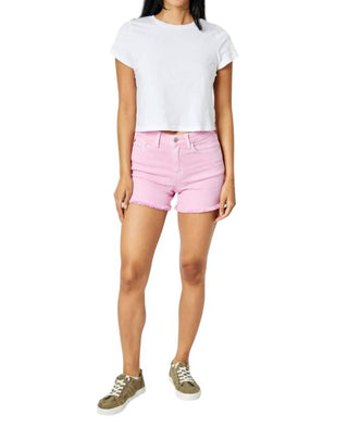 Judy Blue - Short jeans de cintura média com bainha desfiada e tingido