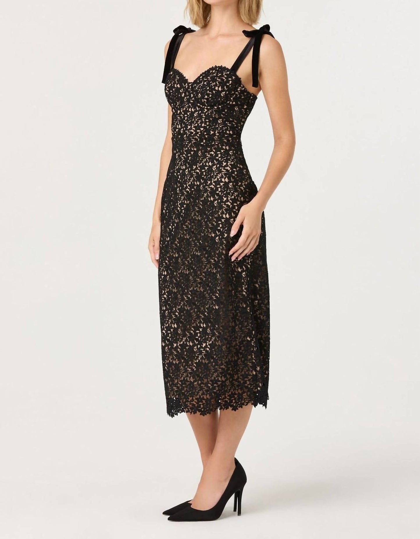 Astr - Donne Floral Lace Midi Dress