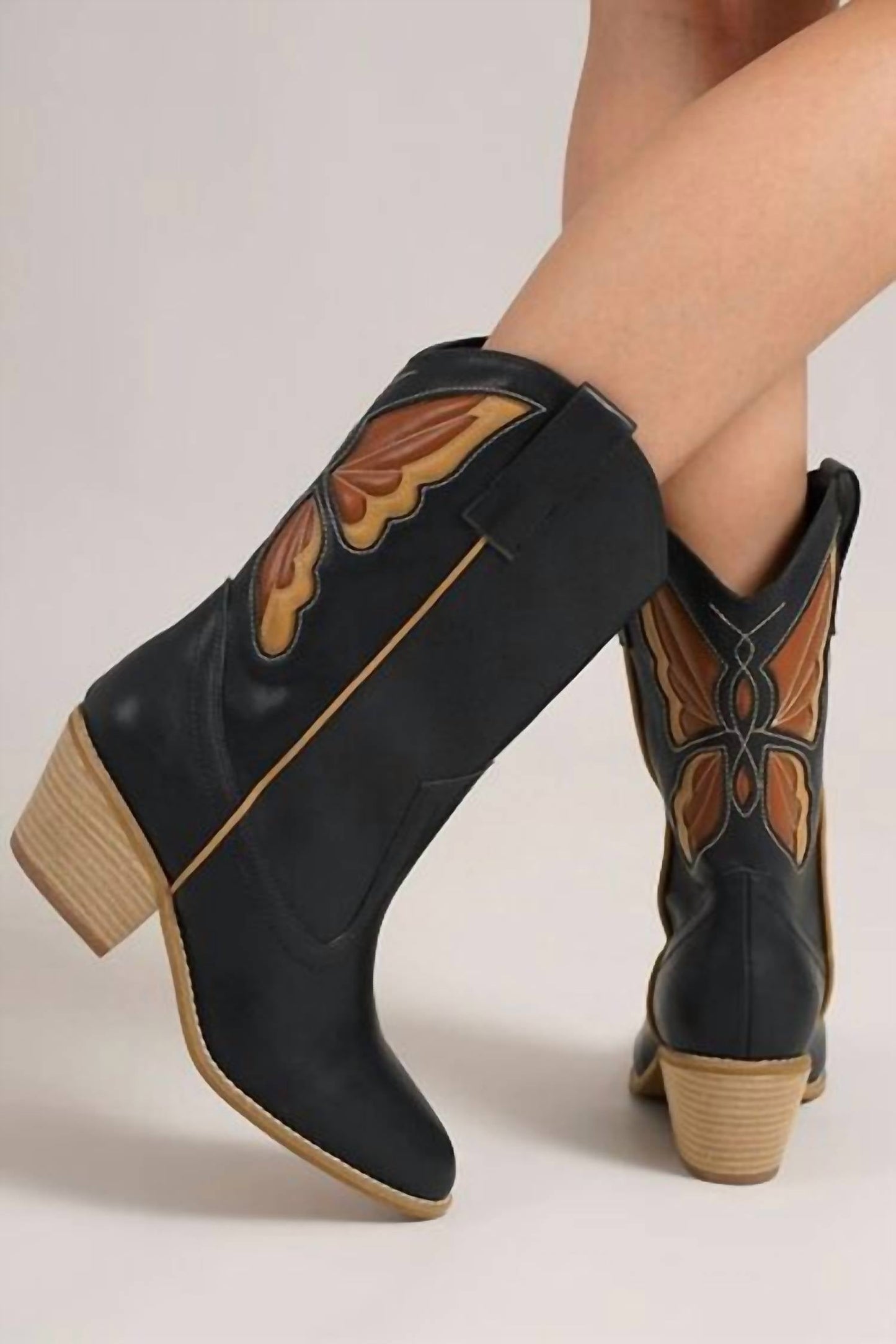 Beast Fashion - Women's Butterfly Cut Point Toe Boots