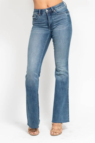 Judy Blue - Calça Jeans Flare Vintage de Cintura Média