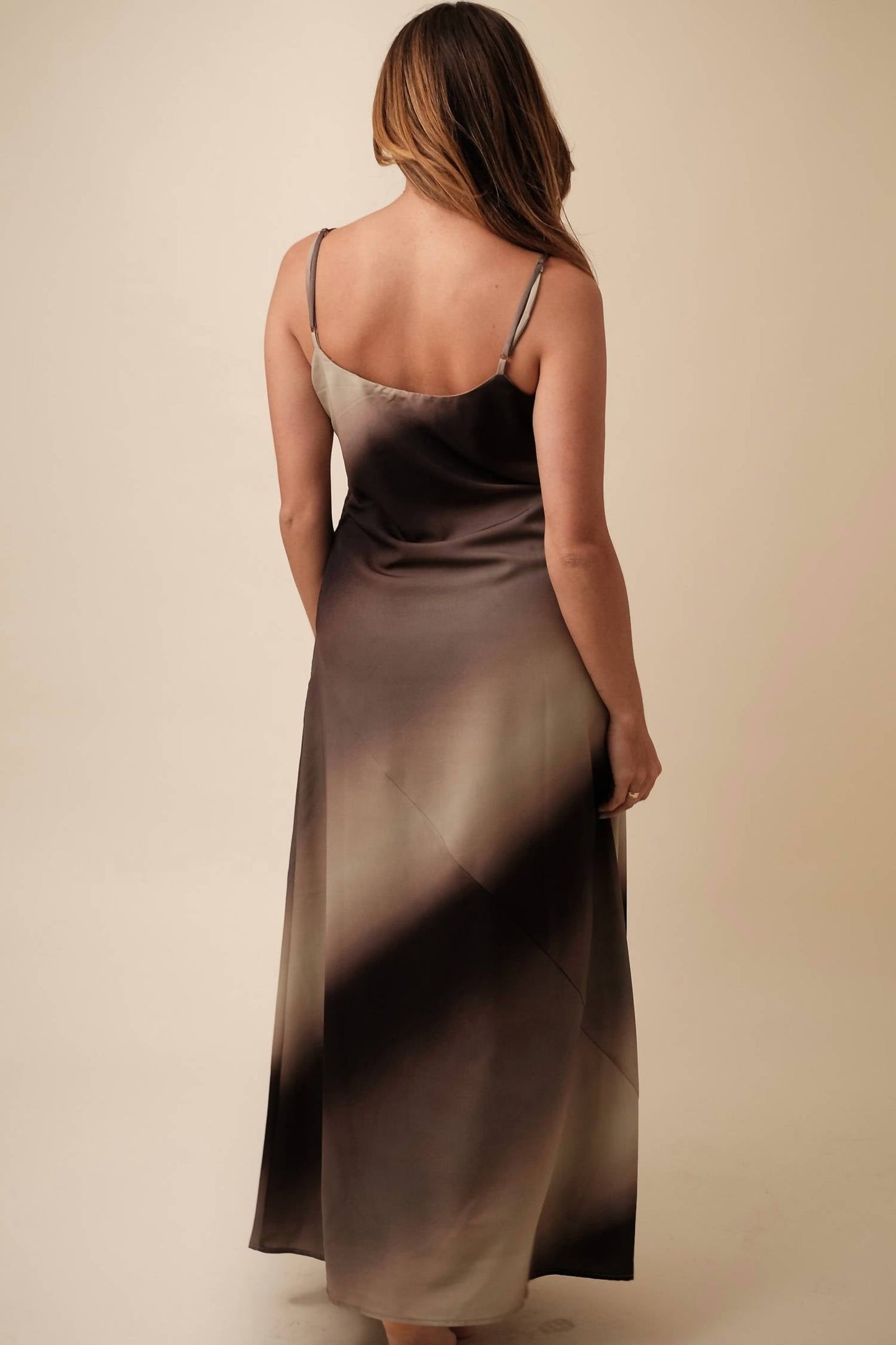 Miou Muse - Mariah Gradient Satin Sleeveless Midi Dress