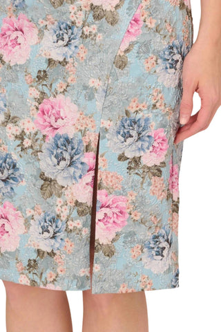 Adrianna Papell - Vestido bainha floral matelassê com gola quadrada