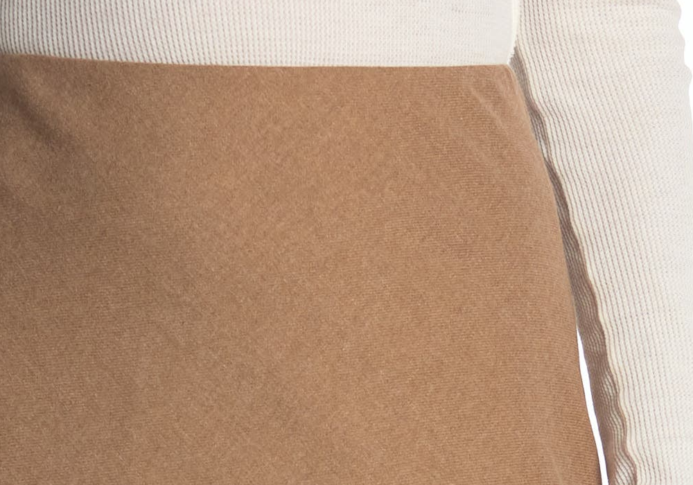 Saia midi de flanela escovada VINCE em tom taupe escuro, tamanho 2 taupe