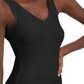 Body feminino com decote em V preto, tamanho médio