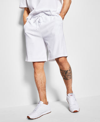 Shorts masculinos Royalty by Maluma com ajuste relaxado, texturizados e listras otomanas, com cordão, brancos