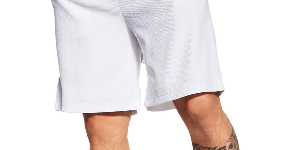 Shorts masculinos Royalty by Maluma com ajuste relaxado, texturizados e listras otomanas, com cordão, brancos