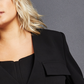 Blazer feminino Royalty by Maluma com frente angular e botão único, preto, tamanho pequeno