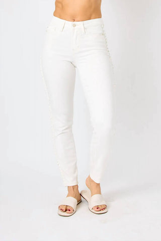 Judy Blue - Calça jeans relaxada com cintura média e costura lateral trançada