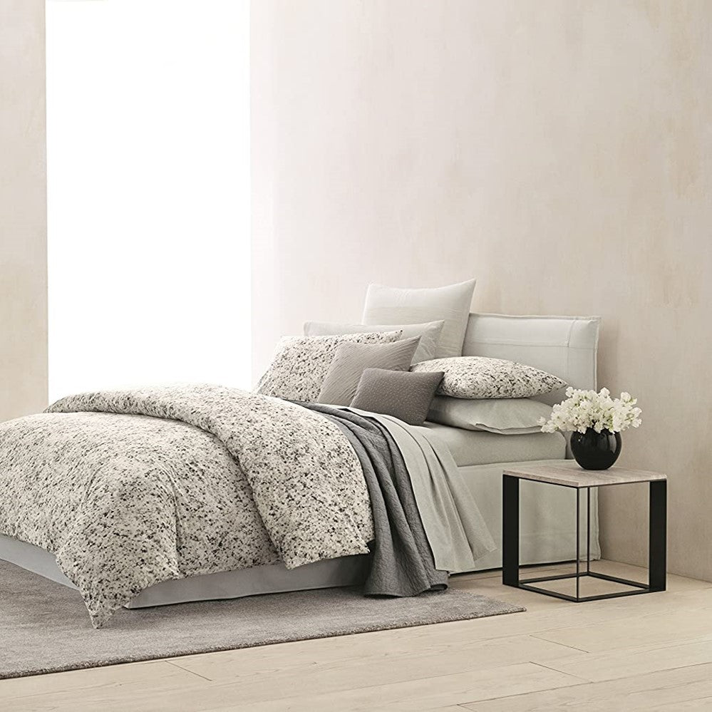 Coleção de roupa de cama Calvin Klein Nocturnal Blossoms King Sham