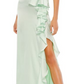 Vestido trompete de cetim com babados Ieena for Mac Duggal em pistache tamanho 4