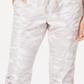 Calça Capri Calvin Klein Feminina Performance Estampada com Barra Amarrada, Branca, Tamanho Grande