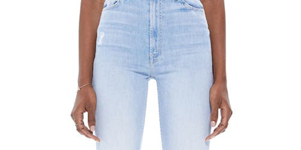Calça Jeans Feminina Mother Rider Cintura Alta Rasgada e Barra Desfiada Azul Tamanho 26