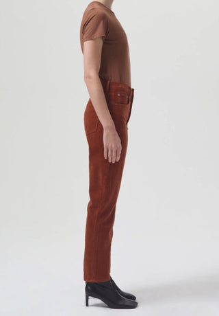 Calça Jeans Reta AGOLDE Riley de Veludo Cotelê de Cintura Alta e Tornozelo Marrom