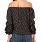 Vince Camuto Blusa feminina de bolinhas com ombro de fora e manga bolha, preta, tamanho extragrande