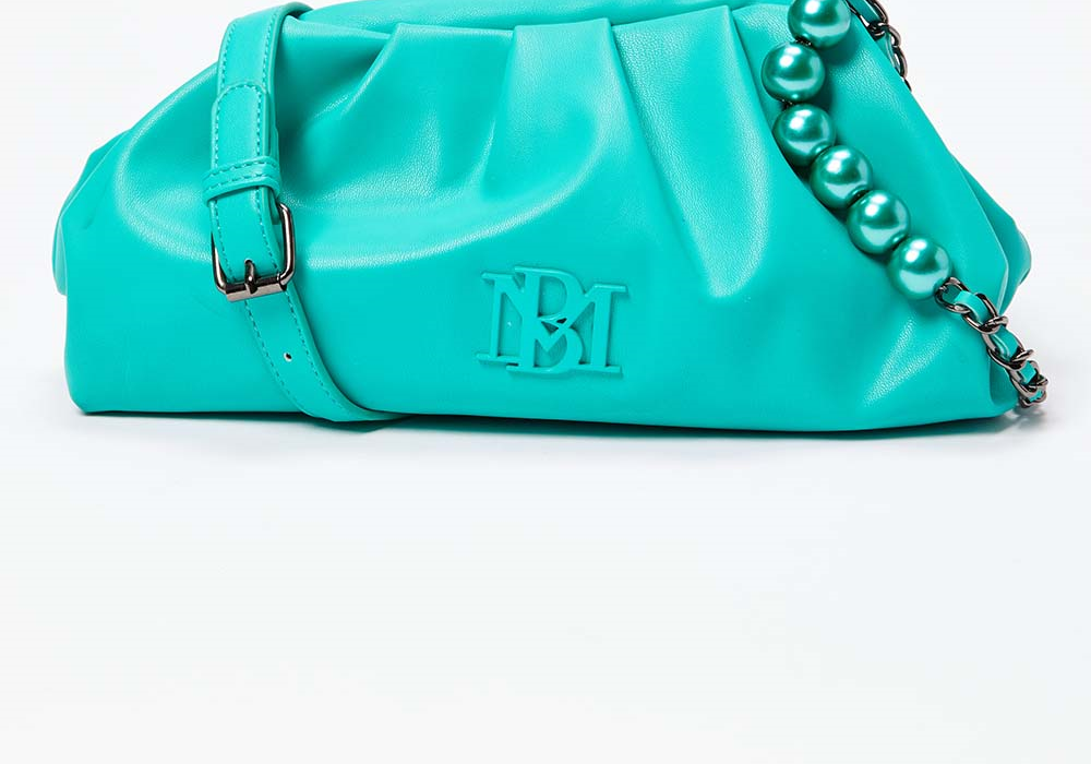 Bolsa transversal Badgley Mischka verde com contas