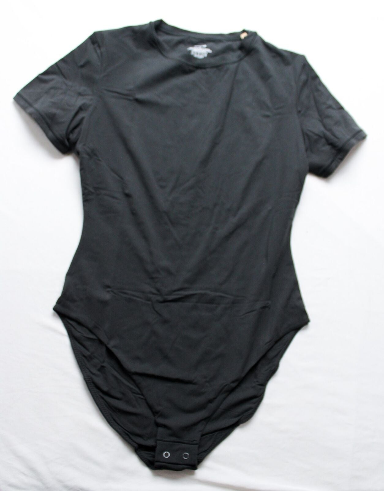 skims-fits-everybody-tshirt-bodysuit-medium