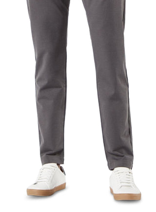 Calça Chino Elástica Alpha Tapered Fit da Dockers Masculina Cinza Tamanho 30X32