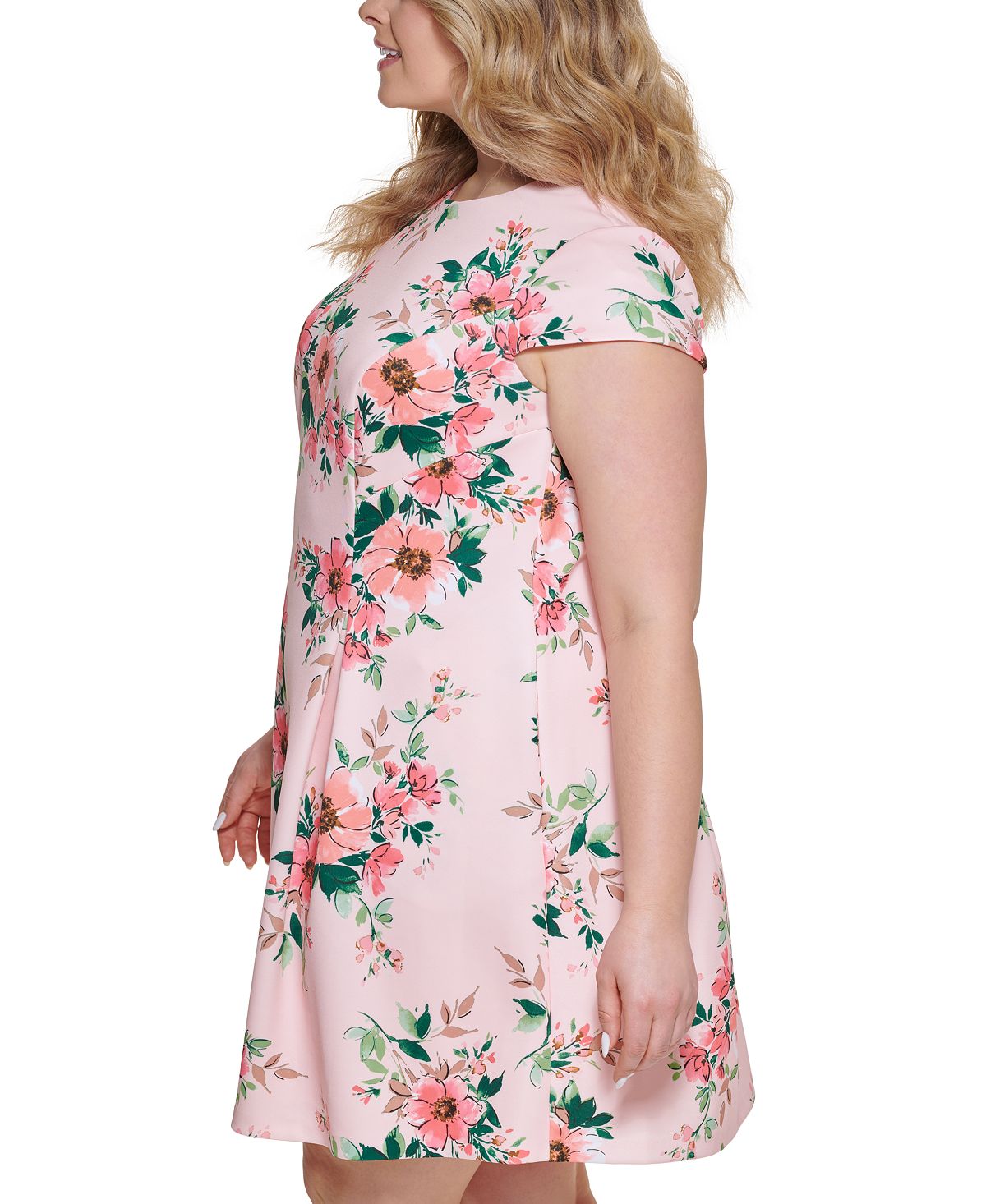 Vestido curto plissado com estampa floral Jessica Howard feminino rosa tamanho 16W