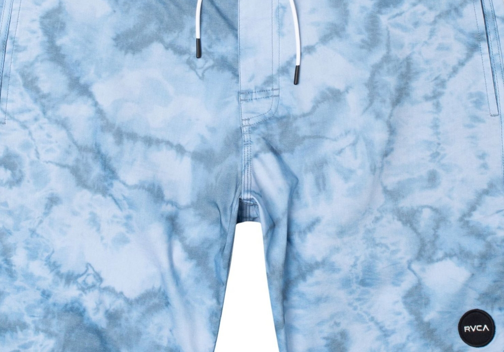 Shorts de praia RVCA Arch Floral em azul tie-dye, tamanho 38