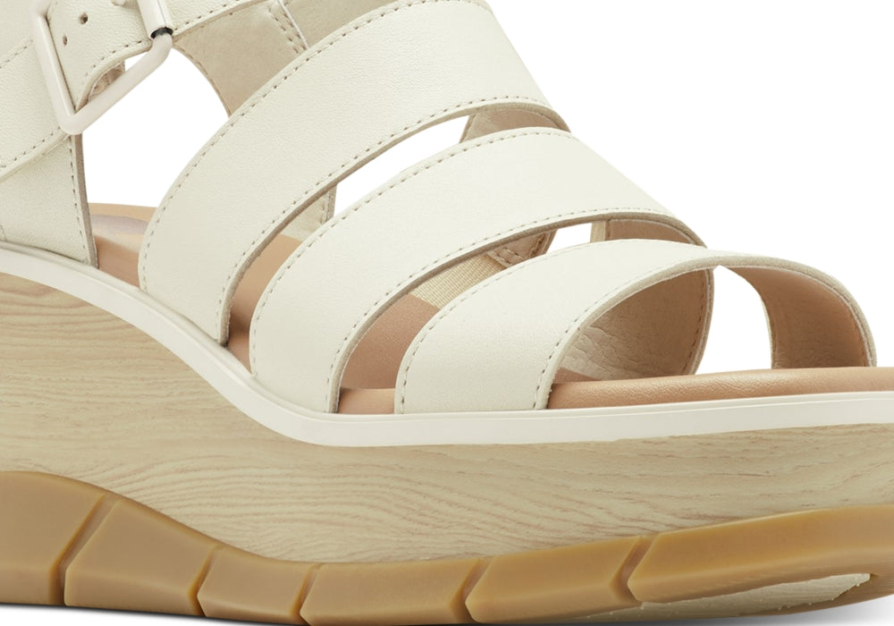 Sandálias Sorel Joanie III pretas com tiras e salto plataforma tamanho 8 para mulheres