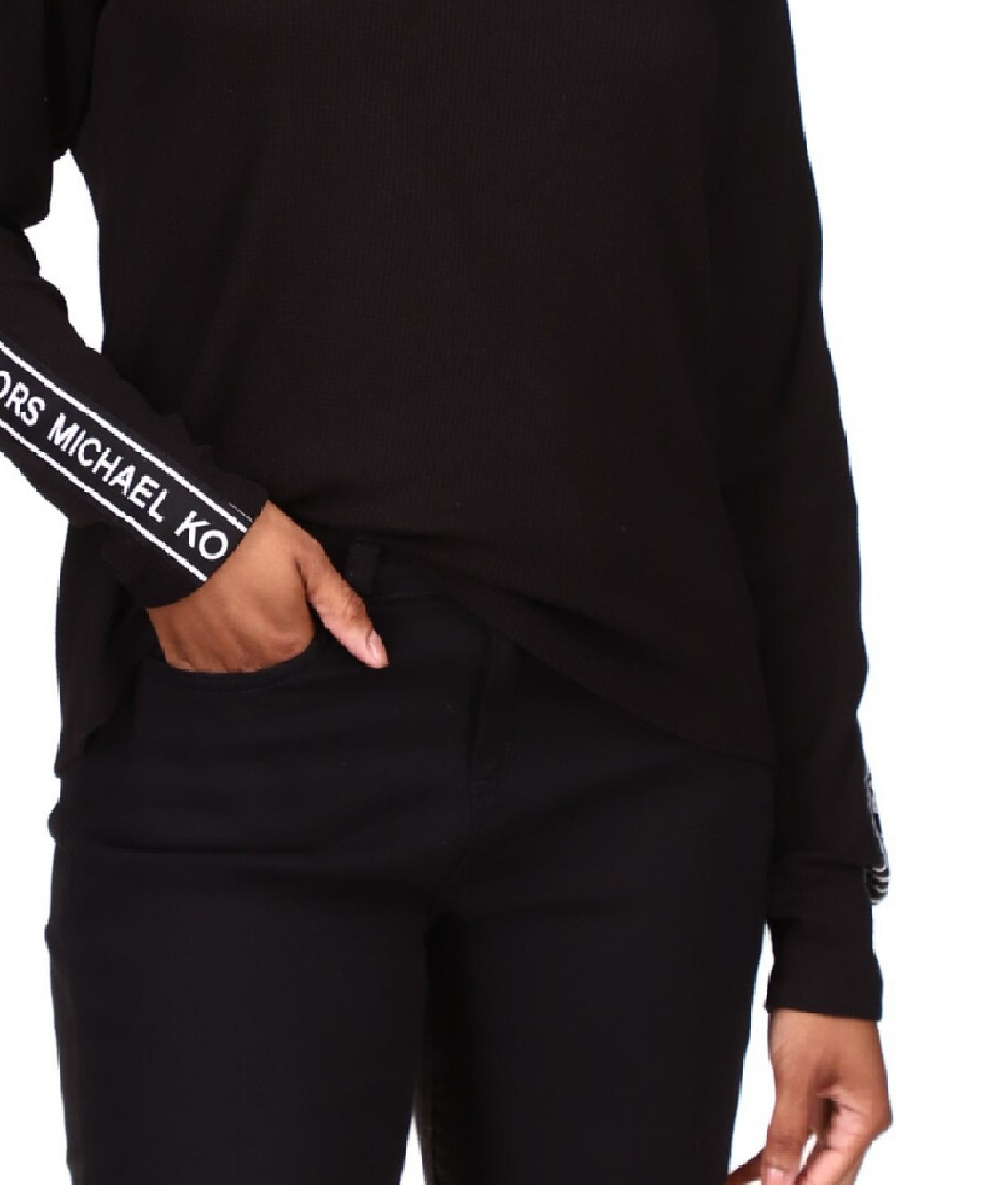 Blusa feminina Michael Kors com estampa de logo e manga curta, preta, tamanho pequeno médio