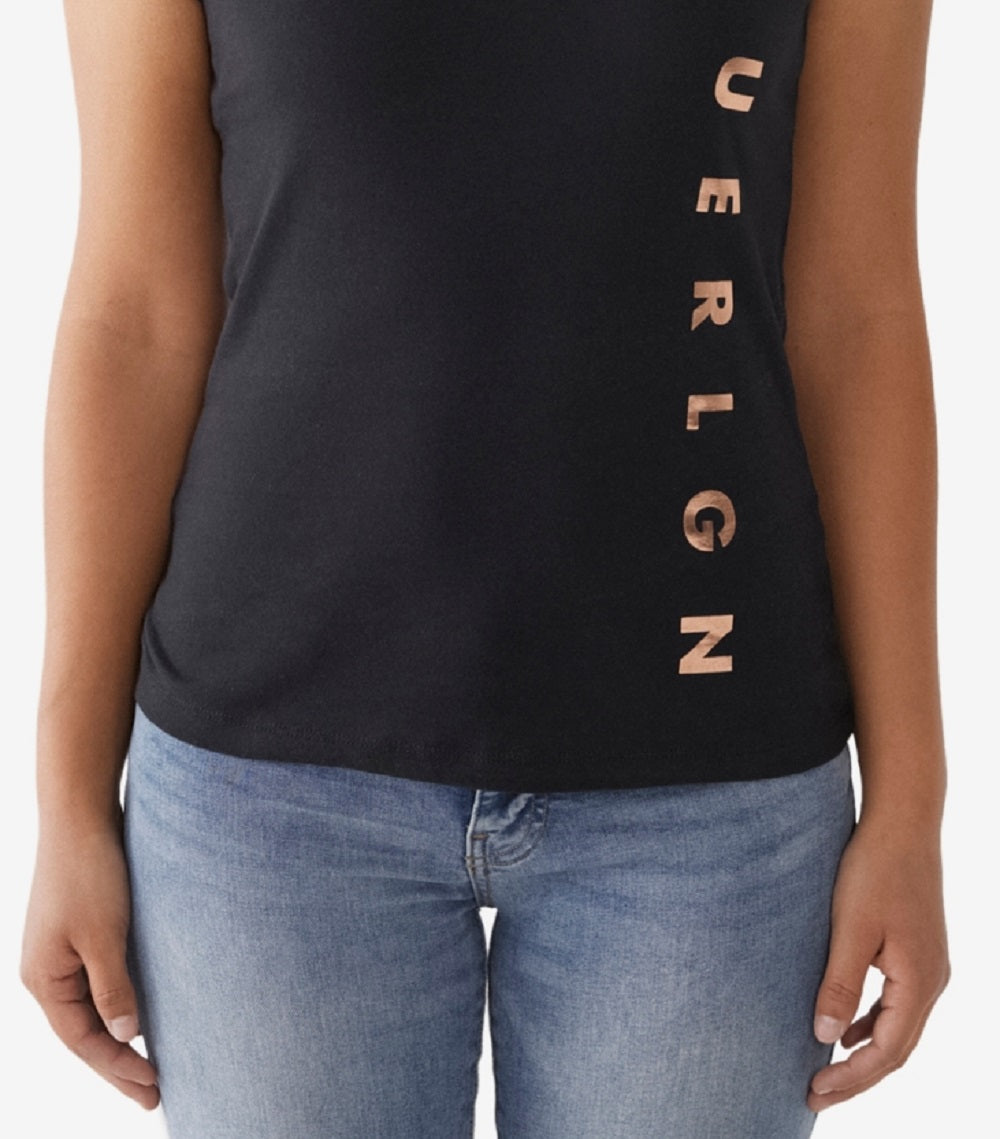 Camiseta feminina True Religion com logo lateral, gola V slim, manga curta, preta, tamanho grande