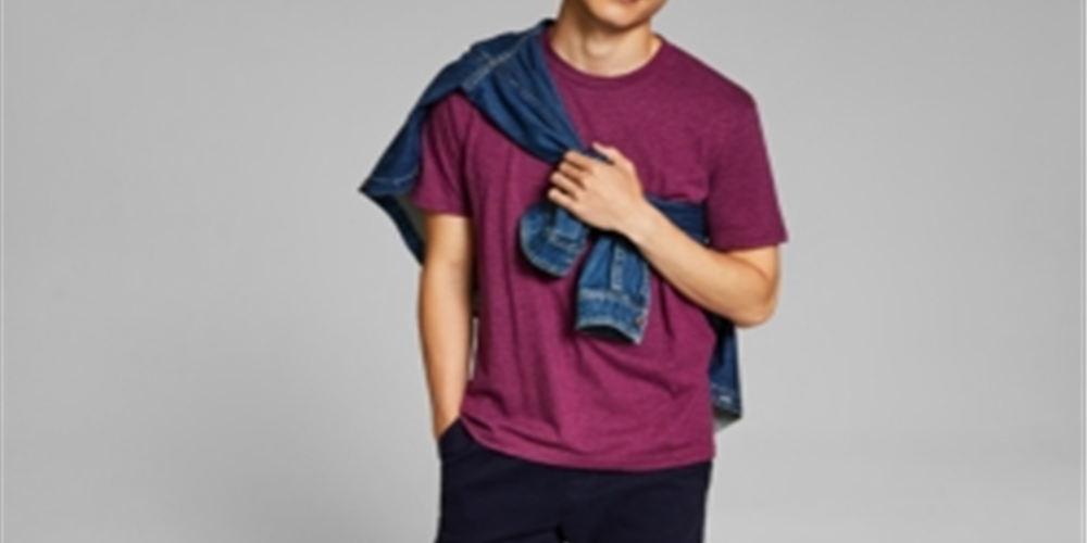 E agora esta camiseta básica masculina vermelha tamanho grande