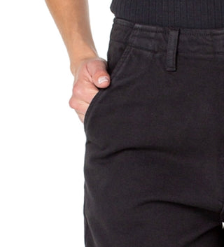 Shorts jeans feminino Earnest Sewn em sarja desgastada, preto, tamanho 26