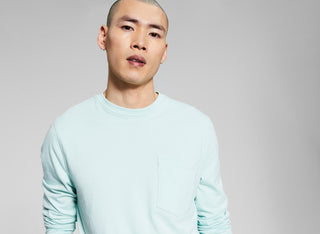 E agora esta camiseta masculina de manga comprida com bolso verde