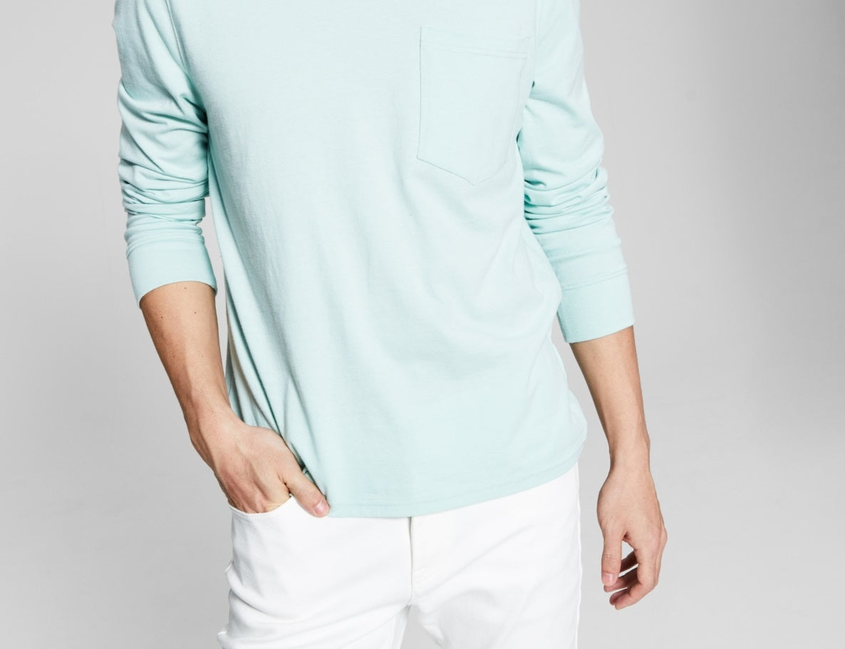 E agora esta camiseta masculina de manga comprida com bolso verde