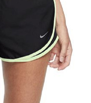 Shorts de corrida Nike Dri Fit Solid Tempo feminino, preto, tamanho extragrande