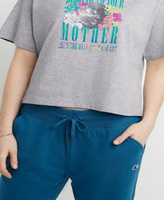 Camiseta feminina Champion Graphic Cropped manga curta cinza tamanho grande