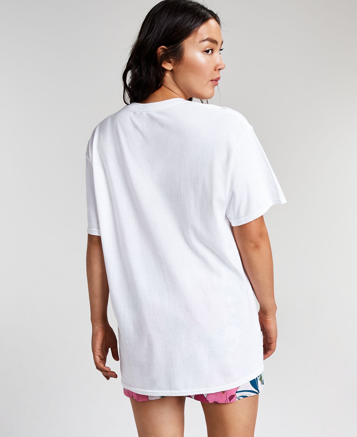 Camiseta feminina Junk Food com estampa elástica e gola redonda, tamanho médio, branca