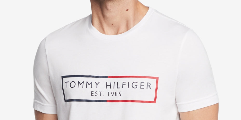 Camiseta Tommy Hilfiger Masculina Modern Essentials Logo Graphic Branca Tamanho Grande