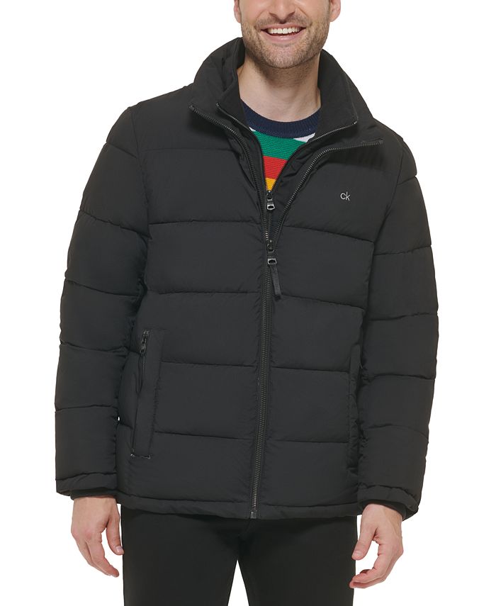 Calvin Klein Jaqueta Masculina Puffer com Conjunto de Detalhes de Babador Preta Tamanho G