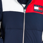 Jaqueta acolchoada feminina Tommy Jeans Colorblocked azul tamanho grande