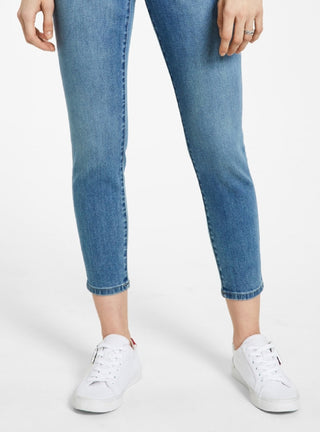 Calça jeans feminina Tommy Jeans cintura média azul tamanho 30
