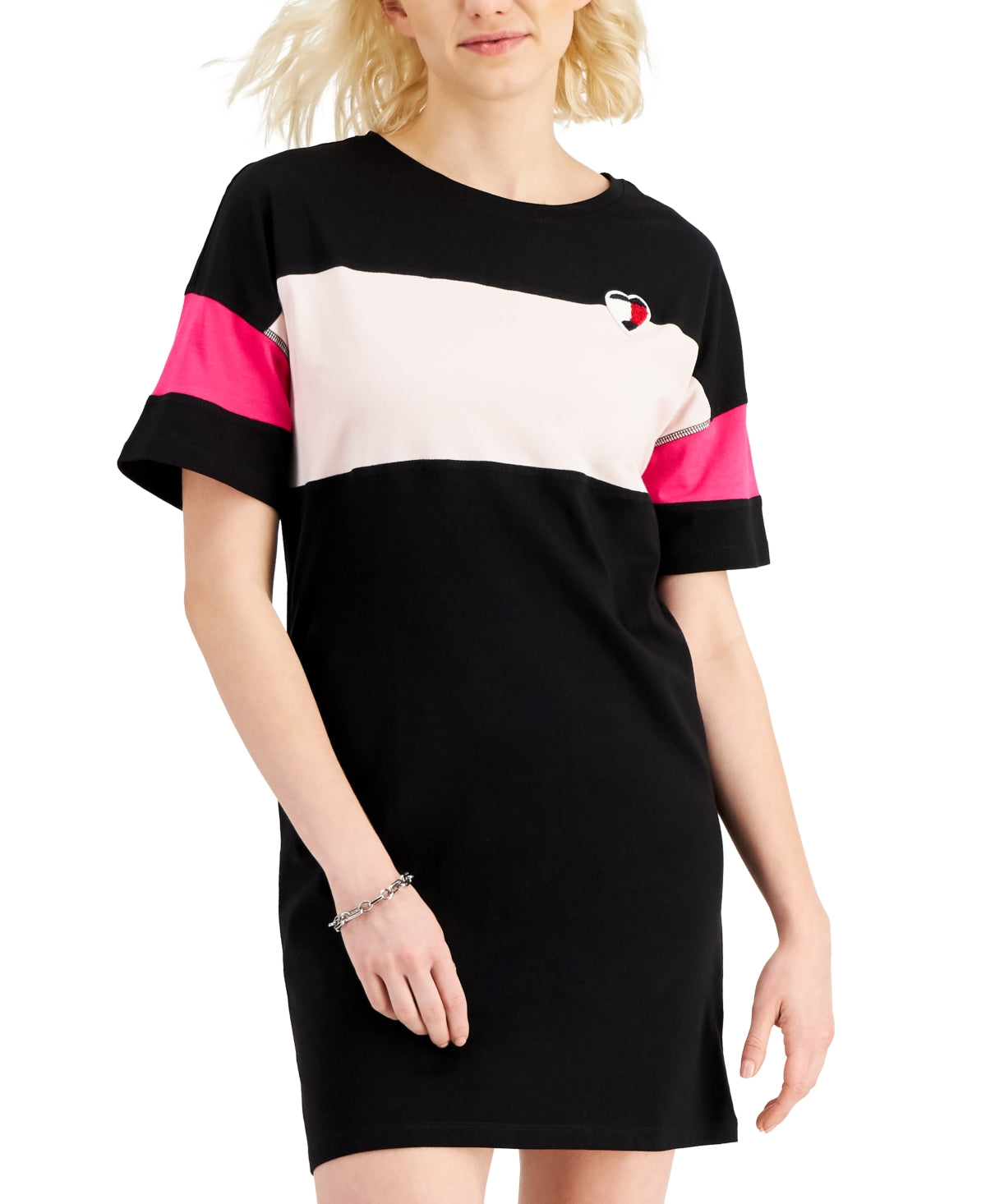 Vestido Tommy Hilfiger Feminino com Blocos de Cor e Logotipo de Coração, Preto, Tamanho Grande