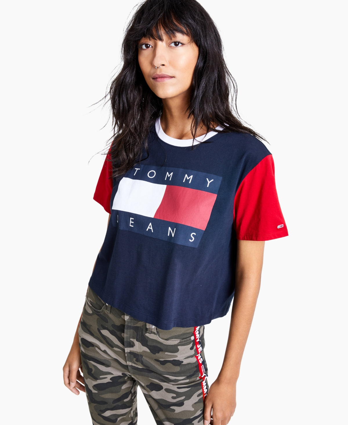 Camiseta Tommy Jeans Feminina Cropped de Algodão Colorblocked com Bandeira Azul Tamanho X-G