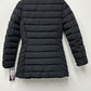 Casaco acolchoado com capuz e acabamento em pele sintética Tommy Hilfiger feminino, preto, tamanho X-S