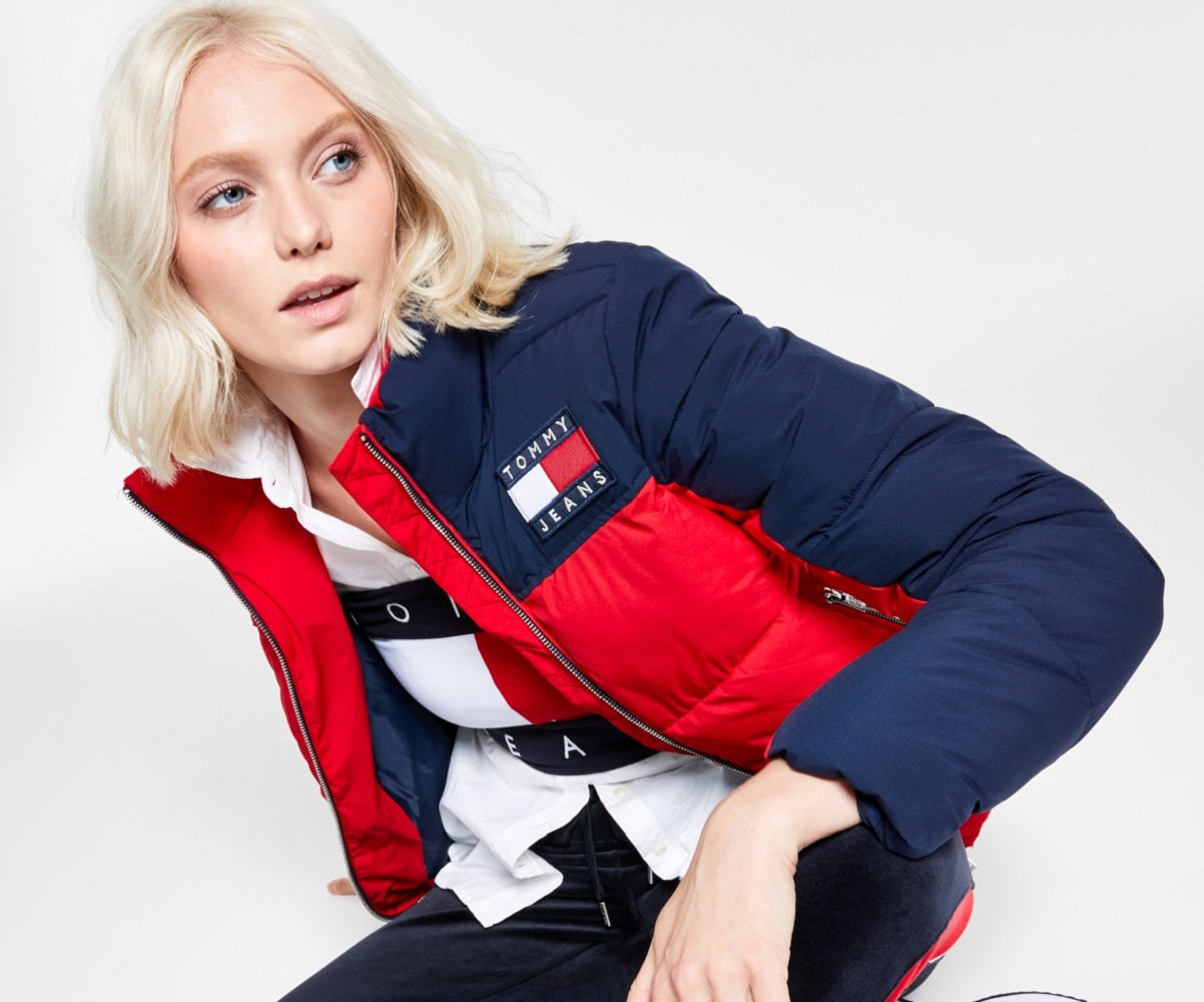 Casaco acolchoado feminino Tommy Jeans Colorblocked vermelho tamanho grande